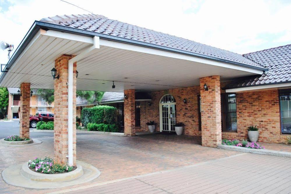 Cascades Motor Inn Dubbo Exterior photo
